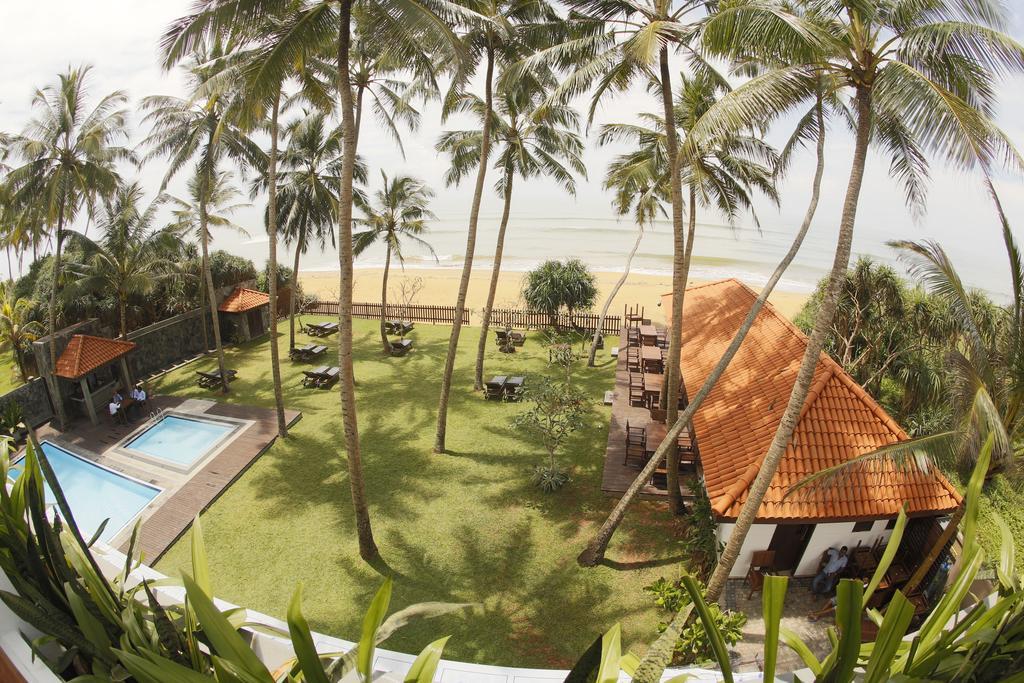 Blue Beach Hotel Wadduwa Ngoại thất bức ảnh